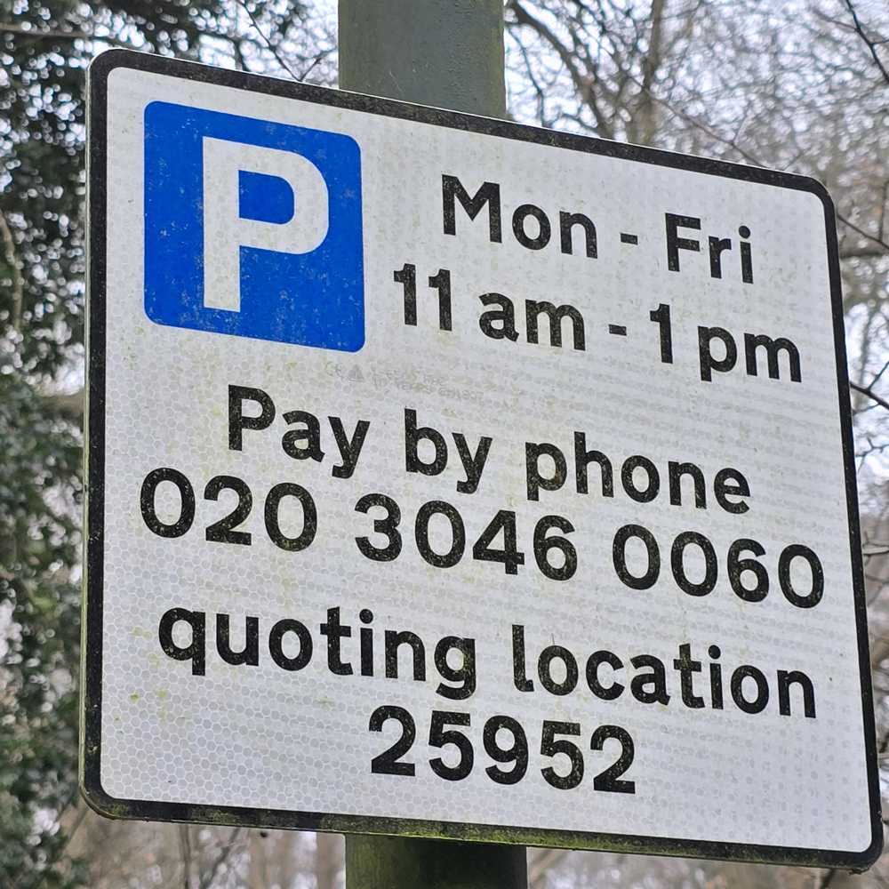 Parking signs on New Road