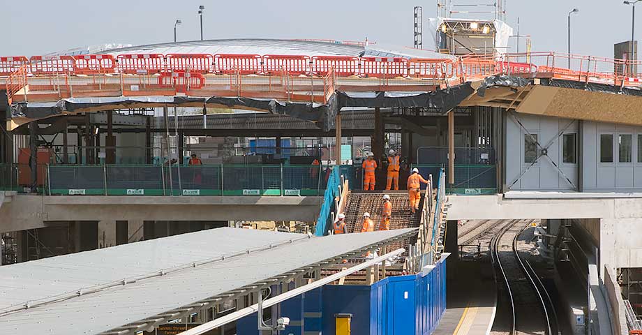 Photographed on 7th April 2017 @ 13:12
This is picture number 13 of 99 Crossrail