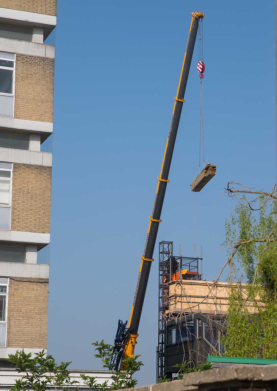 Photographed on 8th April 2017 @ 10:06
This is picture number 19 of 99 Crossrail