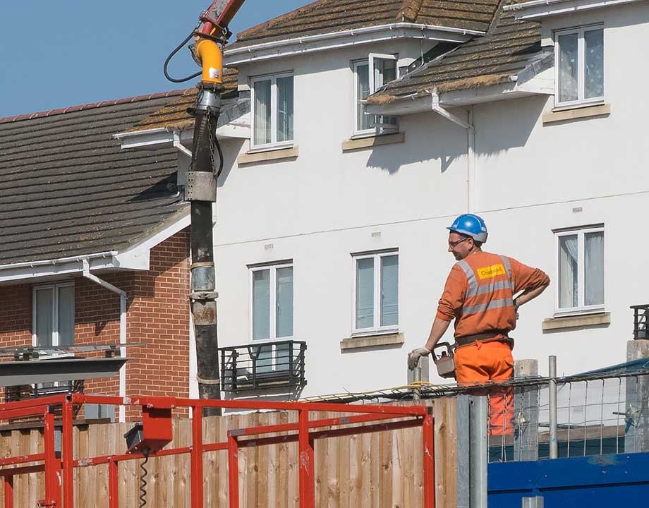 Photographed on 9th April 2017 @ 10:43
This is picture number 30 of 99 Crossrail