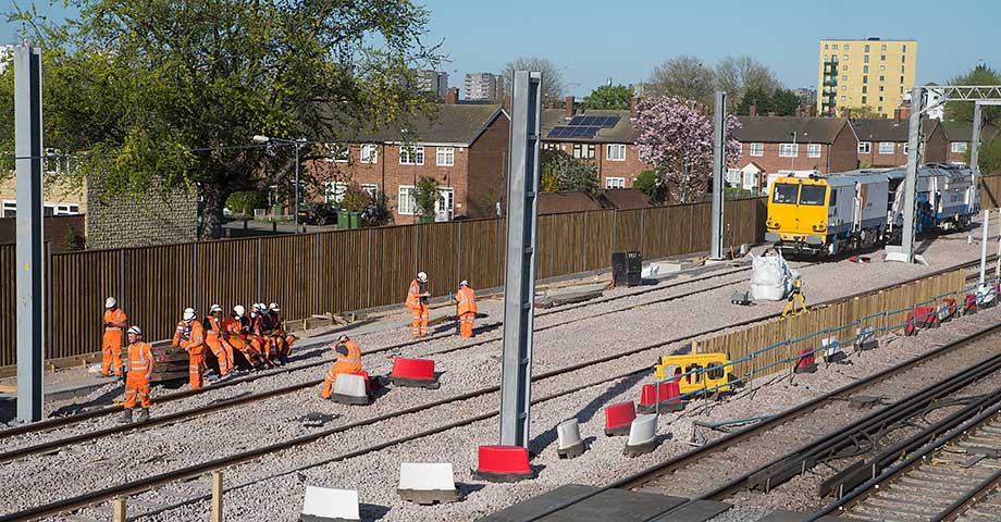 Photographed on 9th April 2017 @ 17:26
This is picture number 32 of 99 Crossrail