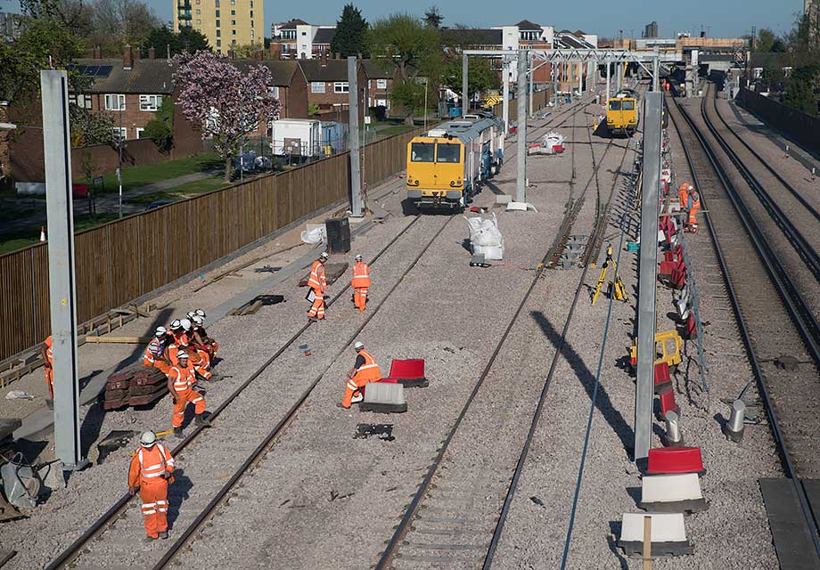Photographed on 9th April 2017 @ 17:26
This is picture number 33 of 99 Crossrail