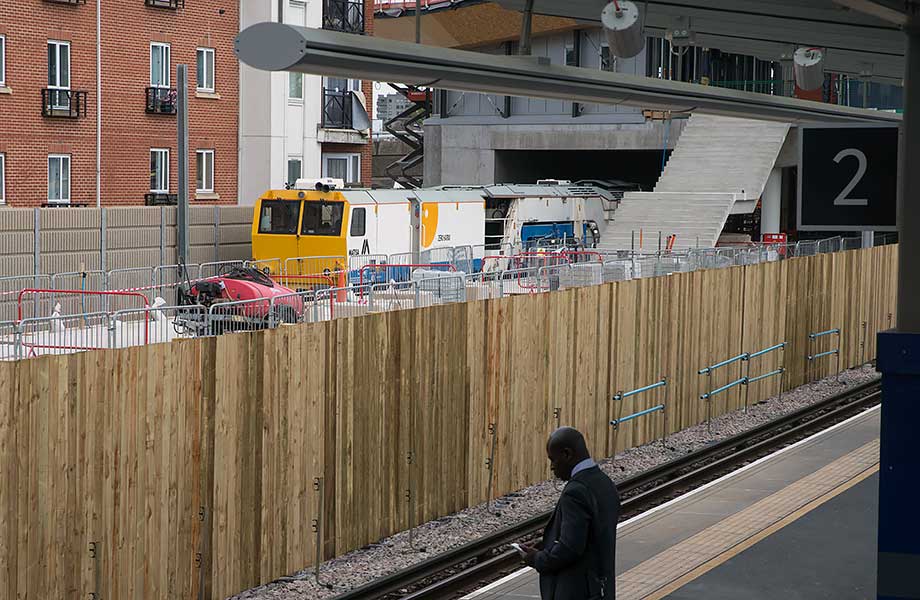 Photographed on 10th April 2017 @ 13:21
This is picture number 38 of 99 Crossrail