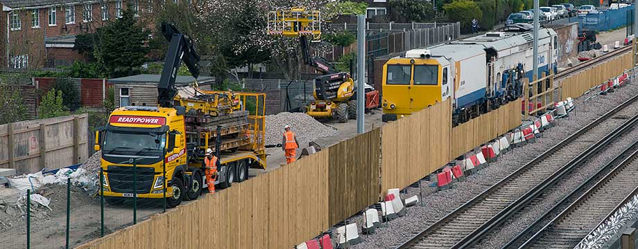 Photographed on 10th April 2017 @ 14:17
This is picture number 42 of 99 Crossrail