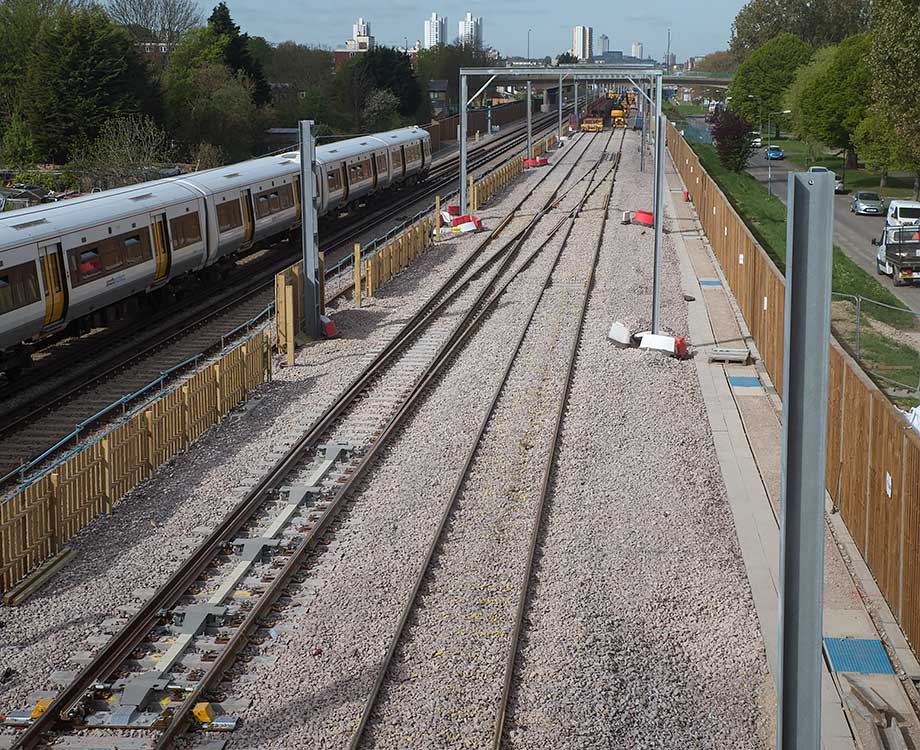 Photographed on 11th April 2017 @ 10:18
This is picture number 45 of 99 Crossrail