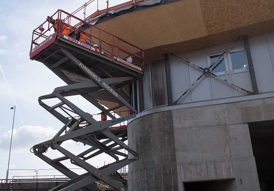 Photographed on 11th April 2017 @ 10:26
This is picture number 46 of 99 Crossrail