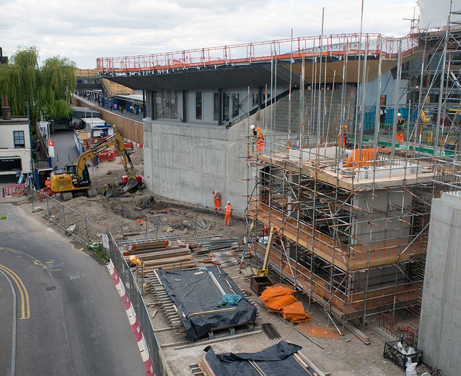 Photographed on 13th April 2017 @ 11:36
This is picture number 57 of 99 Crossrail