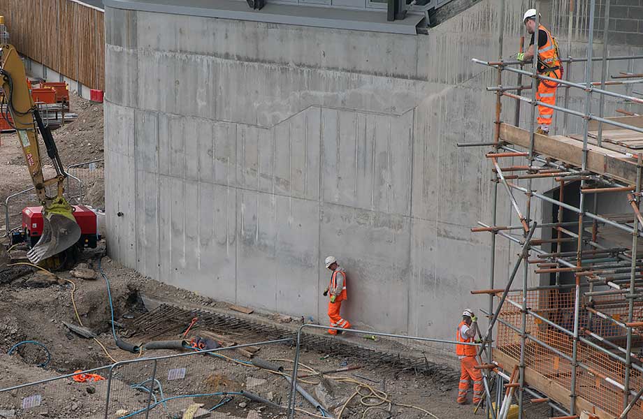 Photographed on 13th April 2017 @ 11:37
This is picture number 59 of 99 Crossrail