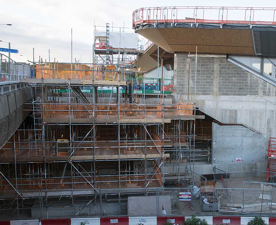 Photographed on 14th April 2017 @ 07:36
This is picture number 62 of 99 Crossrail