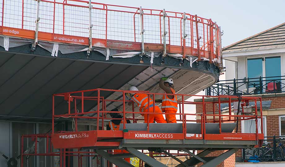 Photographed on 19th April 2017 @ 13:13
This is picture number 86 of 99 Crossrail