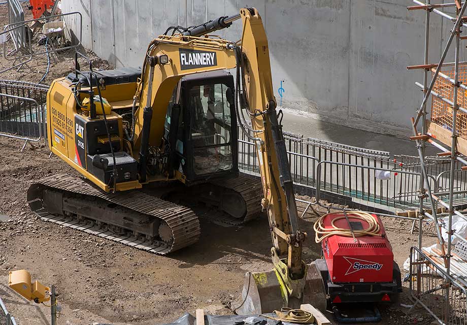 Photographed on 22nd April 2017 @ 15:07
This is picture number 97 of 99 Crossrail